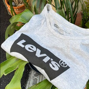 Levi&#039;s  t-shirt