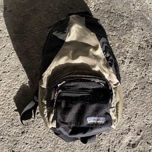 Patagonia 01s usa day bag